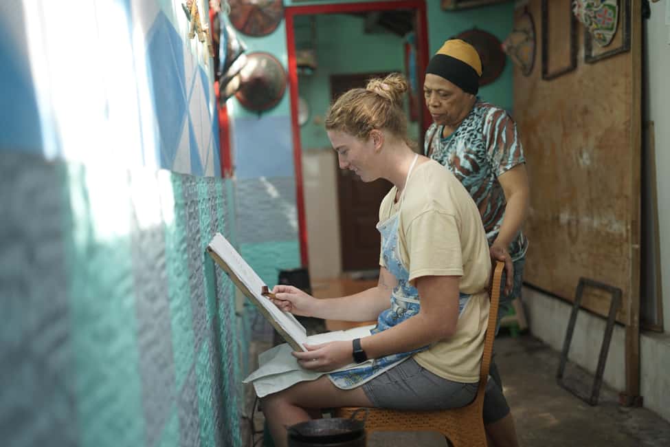 image n.1 of Yogyakarta: Batik Painting Workshop activity in Yogyakarta, uploaded by supplier
