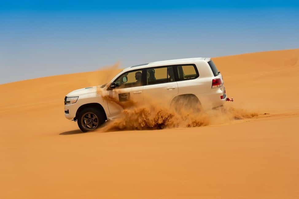Immagine nº 3 di Dubai: Safari nel deserto con cena barbecue attività a Oman, caricata dal fornitore
