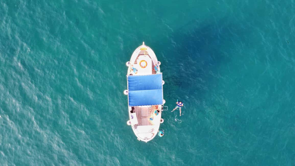 Immagine nº 7 di Tour giornaliero in barca alle Cinque Terre con tradizionale gozzo ligure attività a Vernazza, caricata dal fornitore