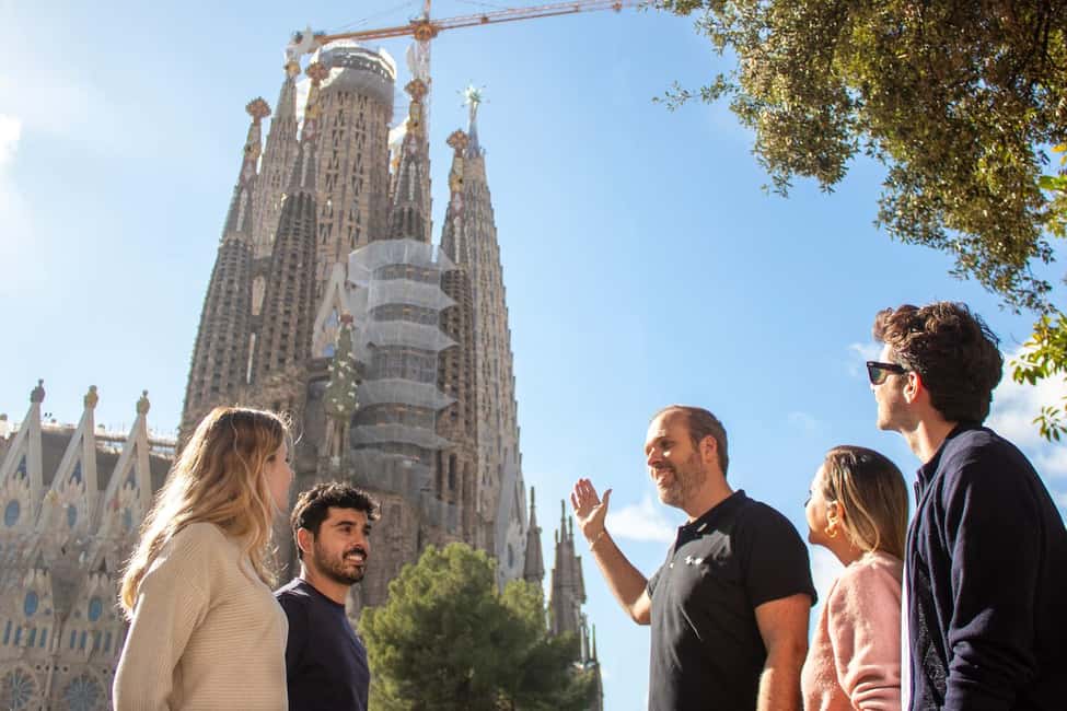 image n.7 of Sagrada Familia with Official Guide & Fast-Track Entry activity in Barcelona, uploaded by supplier