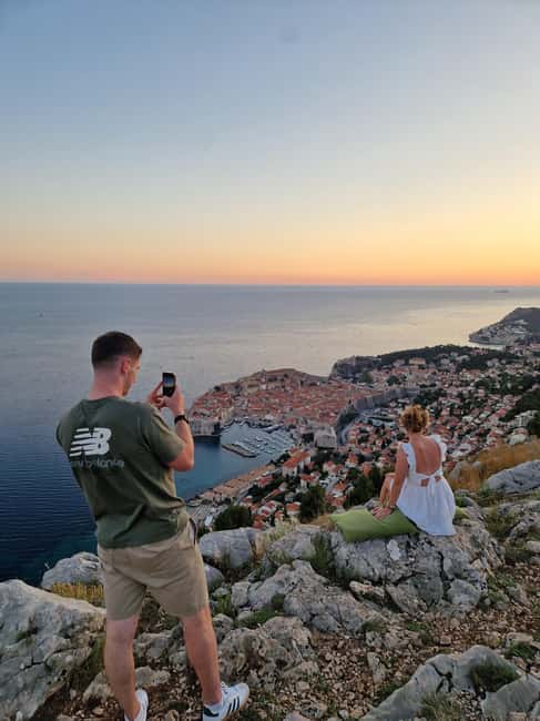 Image N°1 de Dubrovnik : Dégustation de vin au coucher du soleil à Panorama Point activité à Dubrovnik, publiée par le prestataire