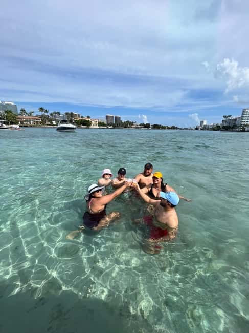 bild nr.11 av Miami Beach: Privat båttur med kapten och champagne aktivitet i Miami, uppladdad av arrangören