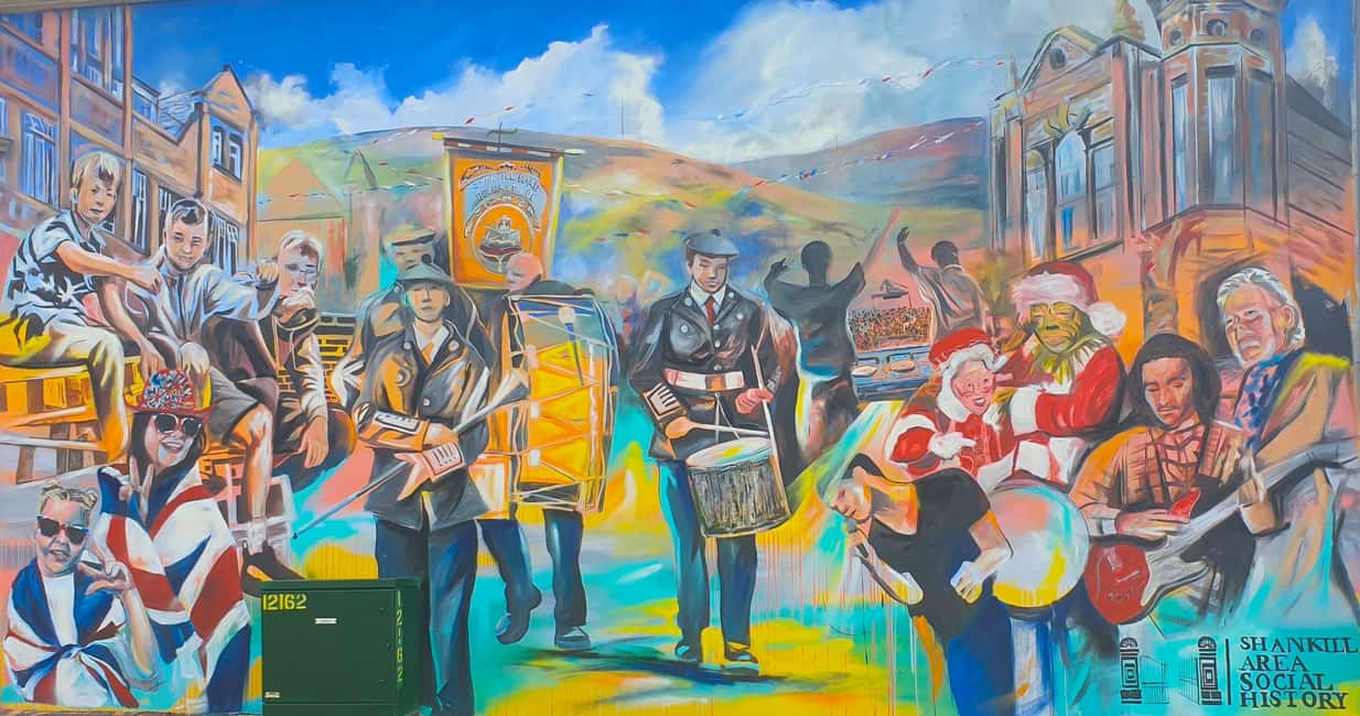image n.3 of Belfast: Private Black Taxi Cab Political Murals Tour activity in Belfast, uploaded by supplier