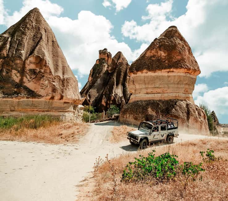 imagem n.9 de De Göreme/Ürgüp: Safari de jipe na Capadócia ao nascer ou pôr do sol atividade em Avanos, carregada pelo fornecedor