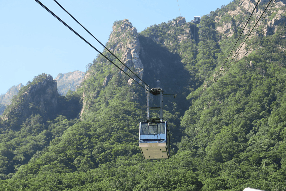 image n.14 of Seoul: Sokcho beach, market, hot spring and Seorak Cable Car activity in Gangwon-do Province, uploaded by supplier