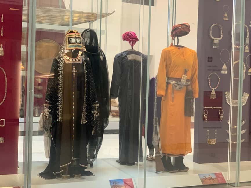 Immagine nº 11 di Muscat : Tour privato della città di Oman con servizio di prelievo e rientro attività a Mascate, caricata dal fornitore
