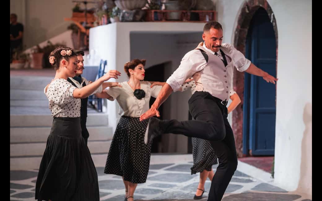 image n.12 of Santorini: The Greek Wedding Show activity in Fira, uploaded by supplier