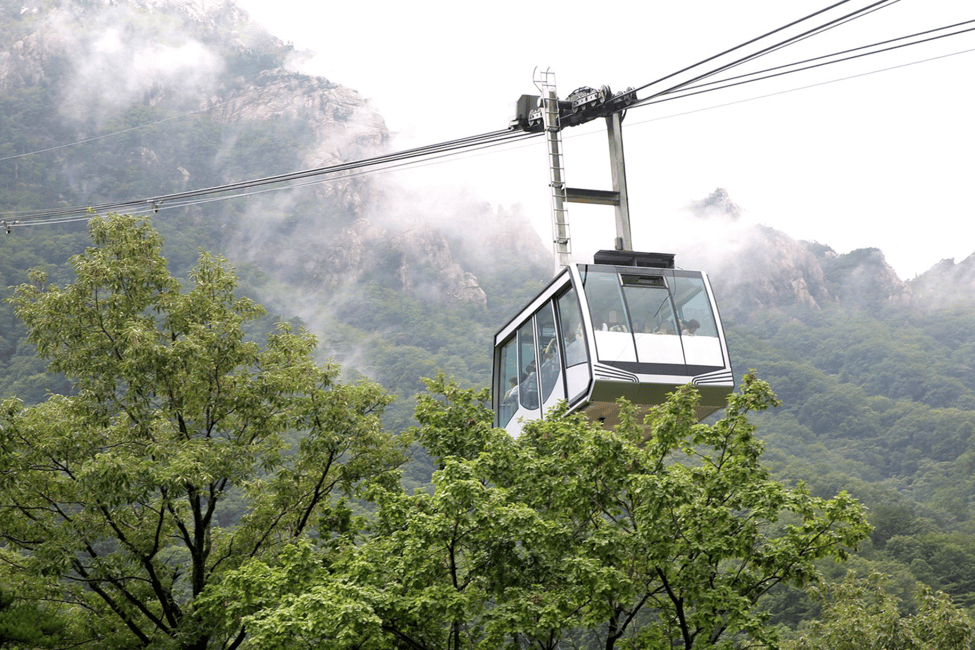 image n.13 of Seoul: Sokcho beach, market, hot spring and Seorak Cable Car activity in Gangwon-do Province, uploaded by supplier