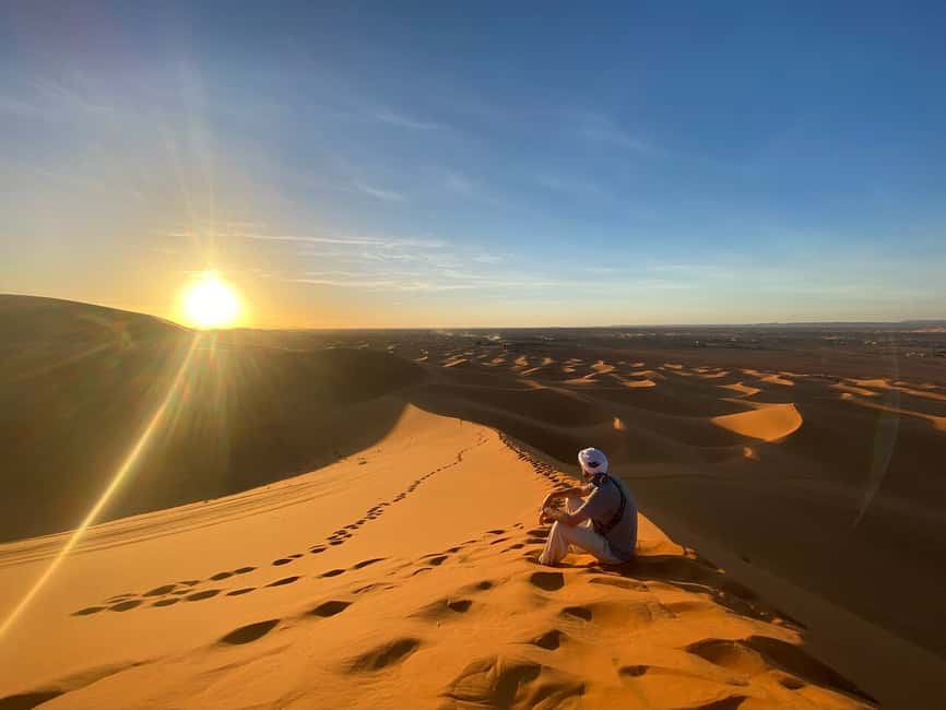 Image N°10 de Au départ de Fès : circuit de luxe de 3 jours dans le désert jusqu'à Marrakech via Merzouga activité à Aït-ben-Haddou, publiée par le prestataire
