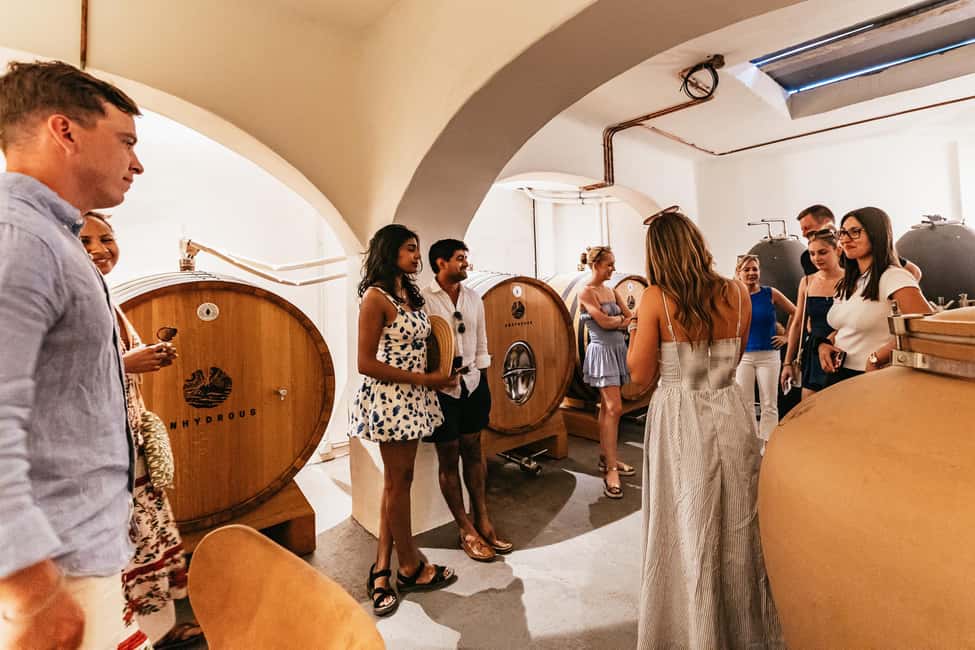 imagen n.º 13 de Santorini: tour de vino al atardecer para grupos pequeños con bodega Santo actividad en Cícladas, subida por el proveedor