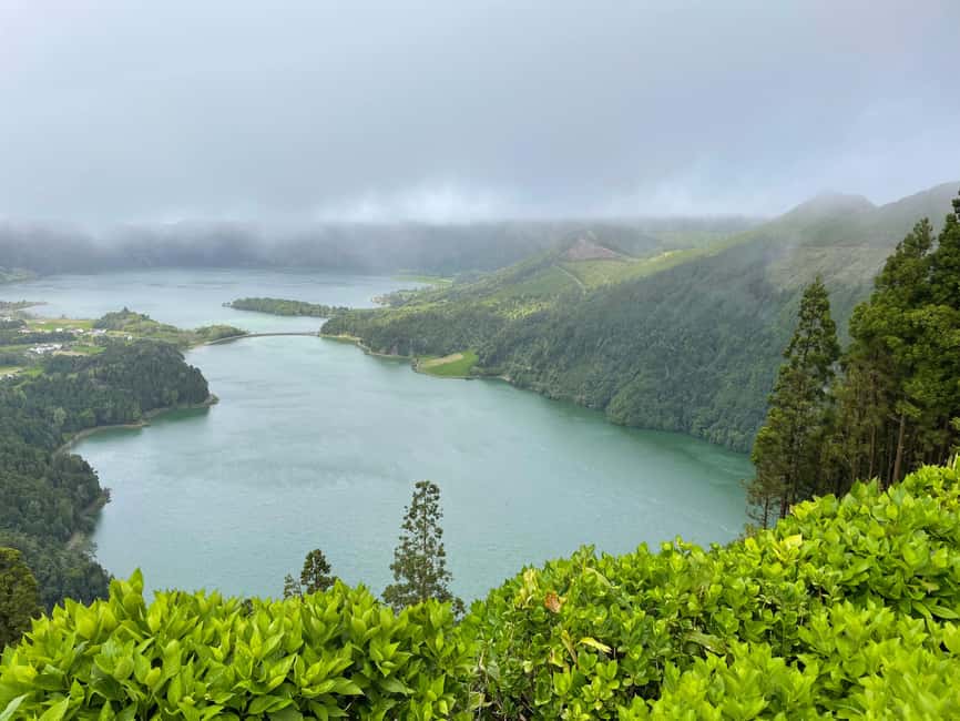 image n.11 of Privat van tour Sete Cidades, Lagoa do Fogo – volcanic lakes activity in Azores, uploaded by supplier