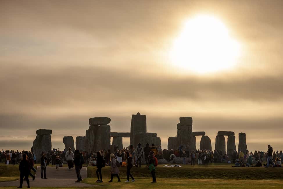 Obraz nr 5 z atrakcji Z Londynu: Stonehenge Summer Solstice Sunrise Tour w Amesbury, przesłany przez organizatora