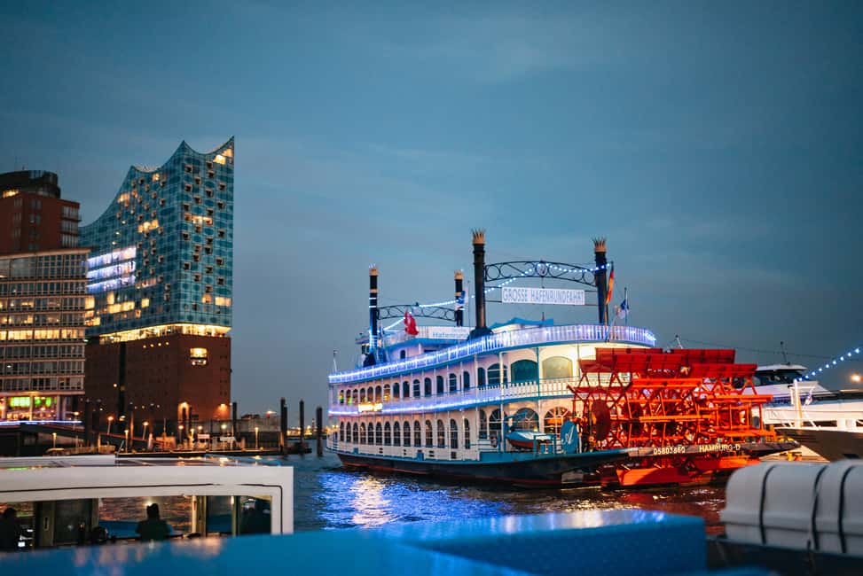 image n.13 of Hamburg: 1-Hour Harbor Evening Lights Cruise activity in Hamburg, uploaded by supplier