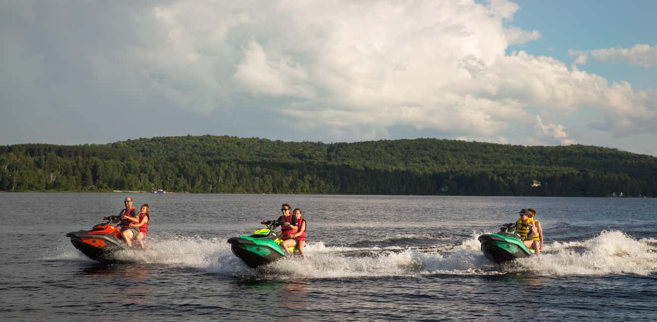 image n.4 of Laurentians: Jetski experience activity in Mont-Tremblant, Quebec, uploaded by supplier