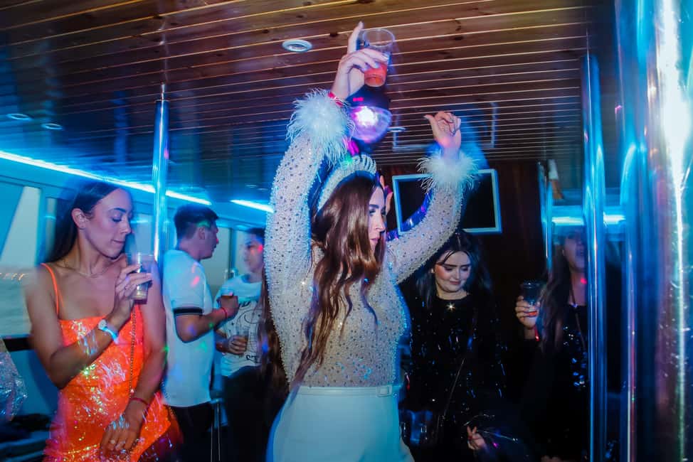 image n.4 of Lisbon: Disco Night Cruise with DJ and Open Bar activity in Portugal, uploaded by supplier