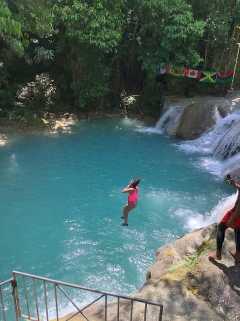 imagem n.6 de Falmouth: Excursão a Dunn's River Falls com Blue Hole atividade em Ocho Rios, carregada pelo fornecedor