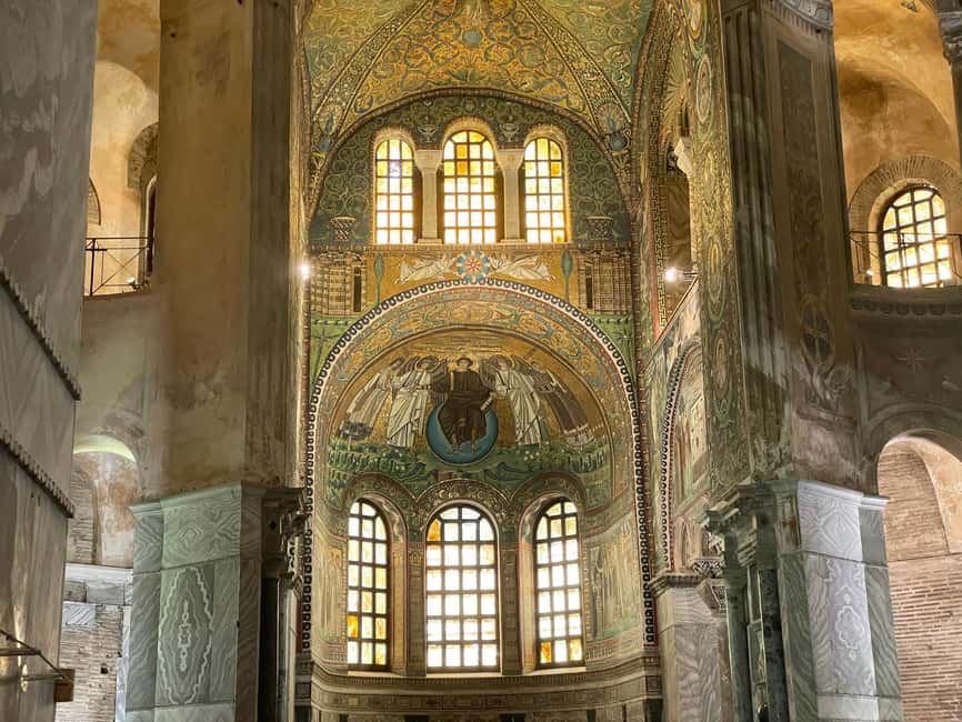 Immagine nº 14 di Ravenna: tour privato esclusivo a piedi con un esperto locale attività a Ravenna, caricata dal fornitore