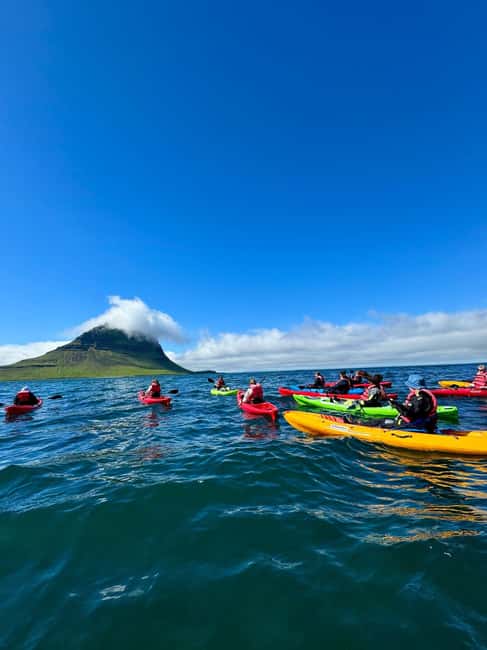 bild nr.9 av Grundarfjörður: Kajakäventyr dagtid på berget Kirkjufell aktivitet i Västisland, uppladdad av arrangören