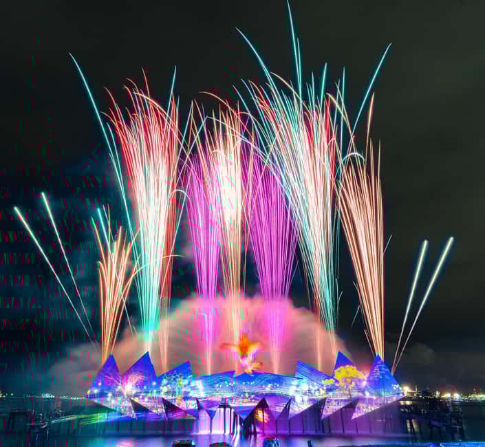 image n.1 of Singapore After Dark: Sentosa Cable Car & Wings of Time Show activity in Singapore, uploaded by supplier