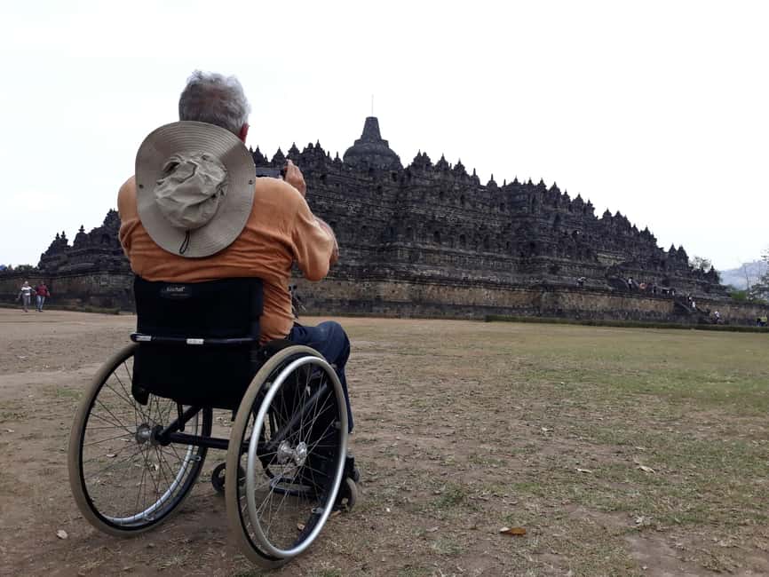 image n.6 of From Yogyakarta : One Day Tour Borobudur and Prambanan activity in Yogyakarta, uploaded by supplier
