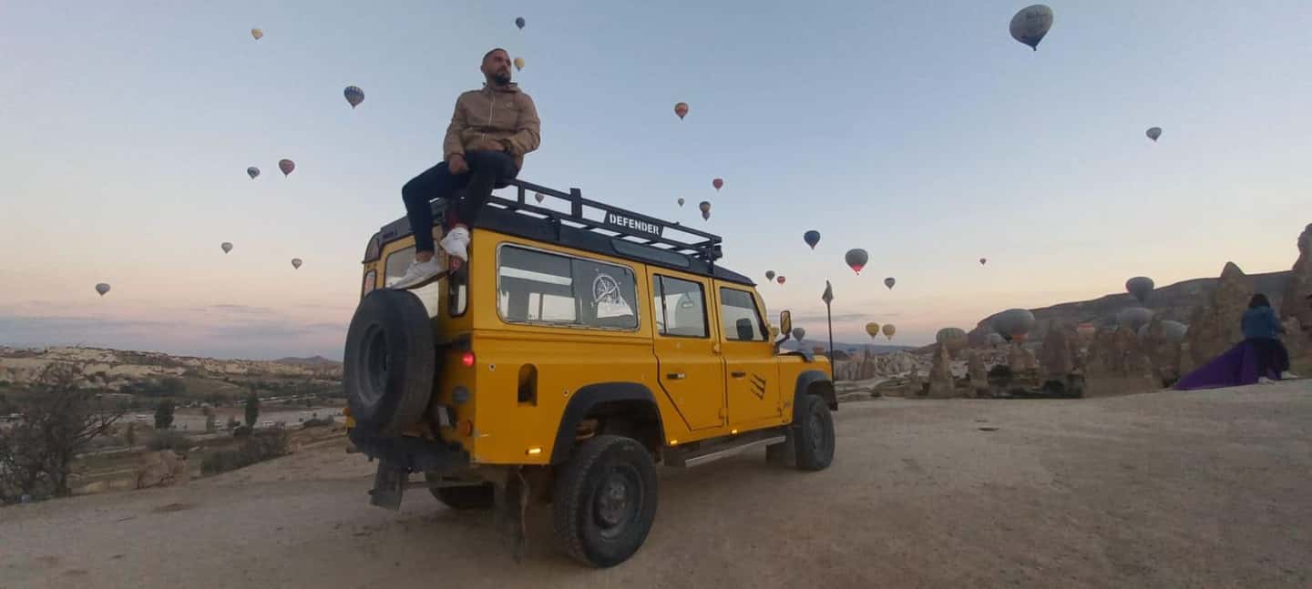 imagem n.1 de De Göreme/Ürgüp: Safari de jipe na Capadócia ao nascer ou pôr do sol atividade em Avanos, carregada pelo fornecedor
