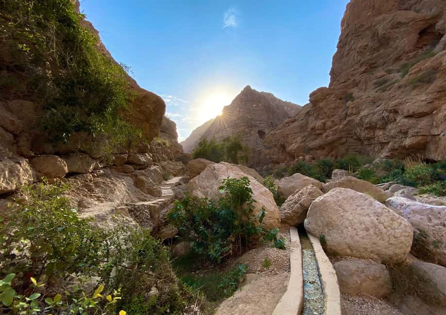 Obraz nr 19 z atrakcji Muscat: Prywatna wycieczka po Wadi Shab i Bimmah Sinkhole + bezpłatny lunch w Al-Mintakat asz-Szarkijja, przesłany przez organizatora