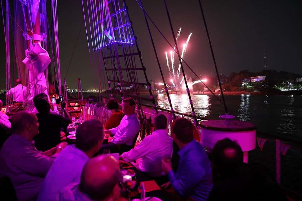 image n.3 of City Lights Buffet Dinner with Free-flow Wine and Beer activity in Singapore, uploaded by supplier