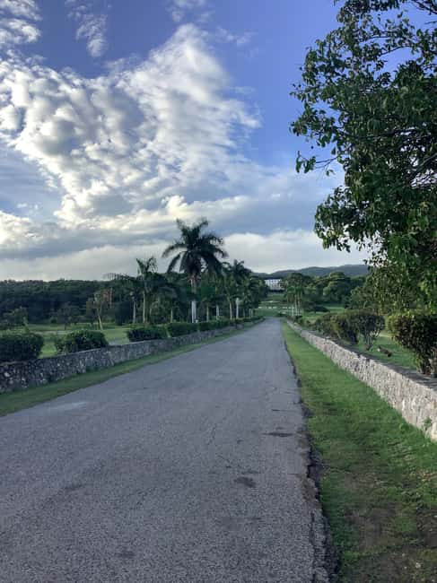 imagem n.5 de Montego Bay: Visita à Casa Grande de Rose Hall atividade em Montego Bay, carregada pelo fornecedor