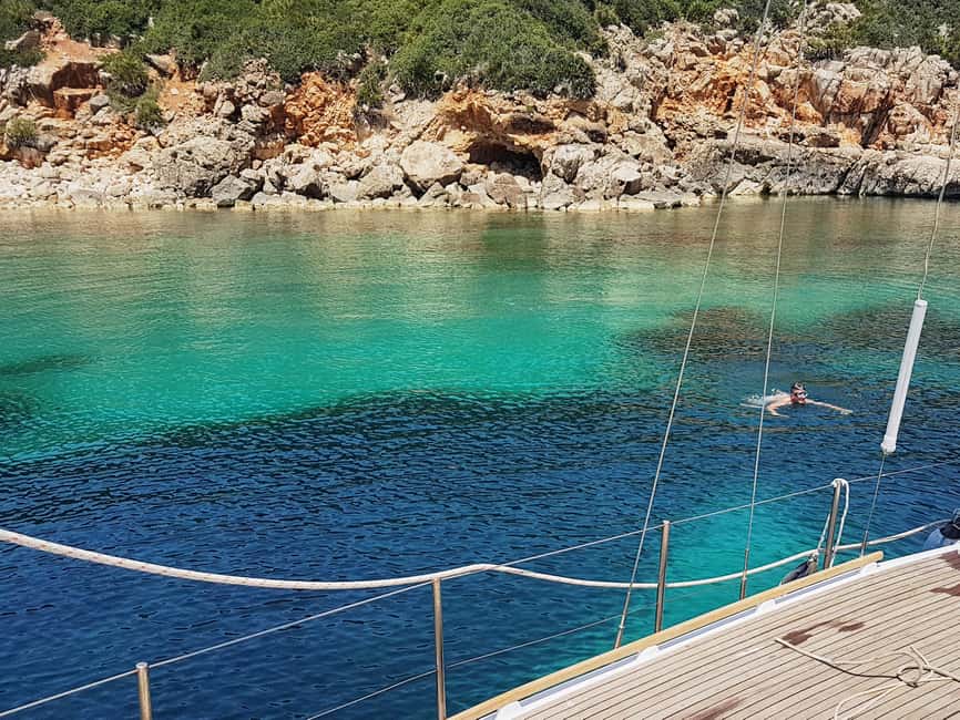 image n.7 of Alghero: Daily Sailing Experience with lunch onboard activity in Alghero, uploaded by supplier