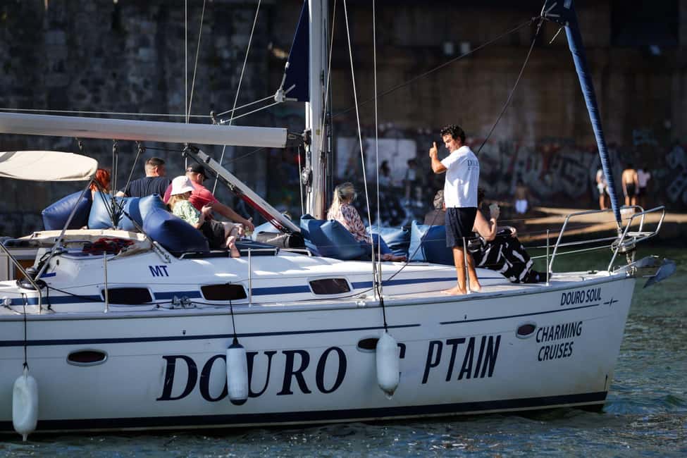 imagem n.45 de Porto: Cruzeiro de charme em veleiro com vinho do Porto, opção de pôr do sol atividade em São Pedro da Afurada, carregada pelo fornecedor