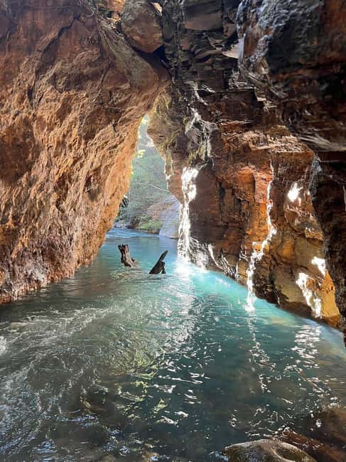 Immagine nº 2 di Rincon de la Vieja: Tour privato della cascata La Leona attività a Liberia, Costa Rica, caricata dal fornitore