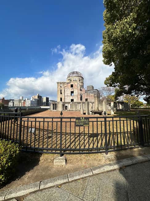 Image N°8 de Hiroshima ; visite du musée du mémorial de la paix et du château d'Hiroshima activité à Hiroshima, publiée par le prestataire