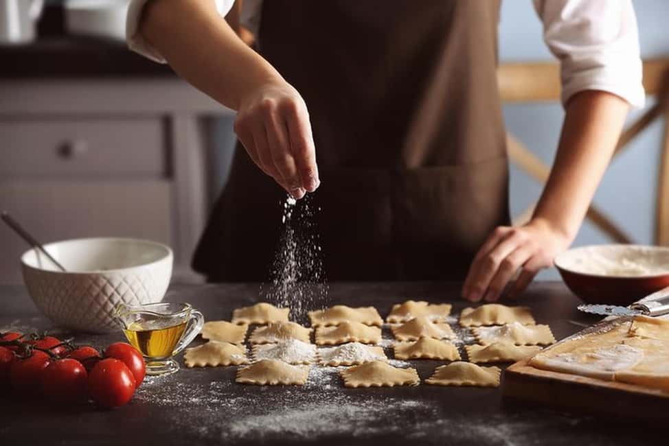 afbeelding n.3 van Catania: Pistache Ravioli, Pasta Thuiskookles met Wijn activiteit in Catania, geüpload door aanbieder
