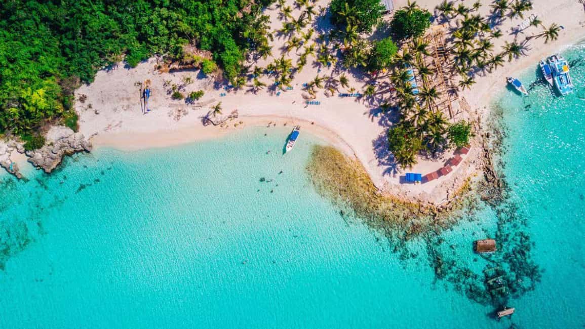 image n.14 of Punta Cana: Saona Island Tour & catamaran food & open Bar activity in Bayahibe, uploaded by supplier
