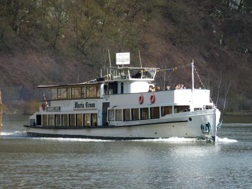 bilde nr.2 av Praha: Nyttårsaftencruise til midnatt aktivitet i Praha, lastet opp av leverandør