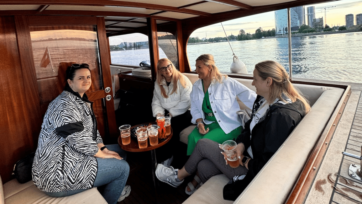 Bild Nr. 9 von Riga: Private Bootstour durch die Kanäle von Riga mit lettischem Bier Aktivität in Riga, hochgeladen vom Anbieter