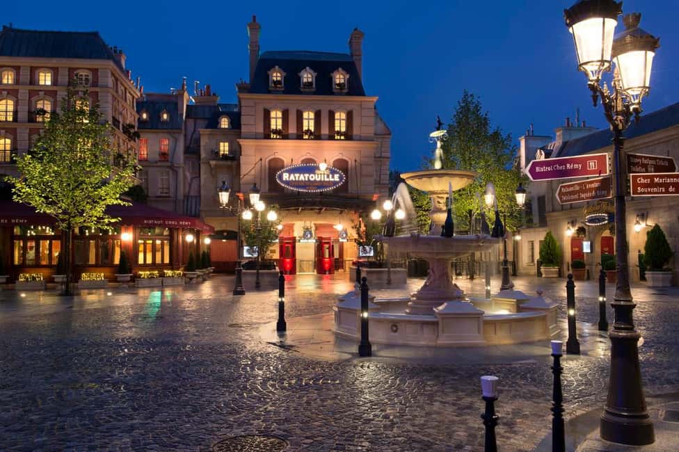 image n.17 of Disneyland® Paris Tickets and Shuttle Transport activity in Paris, uploaded by supplier