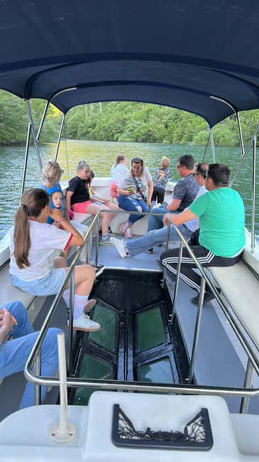 Obraz nr 2 z atrakcji Omiš: Rejs wycieczkowy szklaną łodzią po kanionie rzeki Cetina do młyna Radmana w Omiš, przesłany przez organizatora