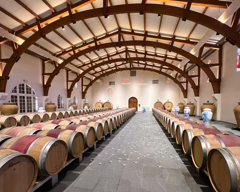 image n.3 of Bordeaux: Médoc & St-Emilion Wine Regions Tour with Tastings activity in Bordeaux, uploaded by supplier