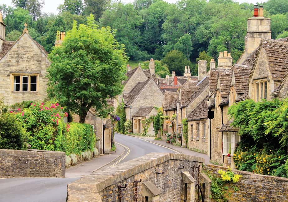 imagem n.5 de De Bath: Excursão de um dia a Stonehenge e Cotswolds com entrada atividade em Lacock, carregada pelo fornecedor