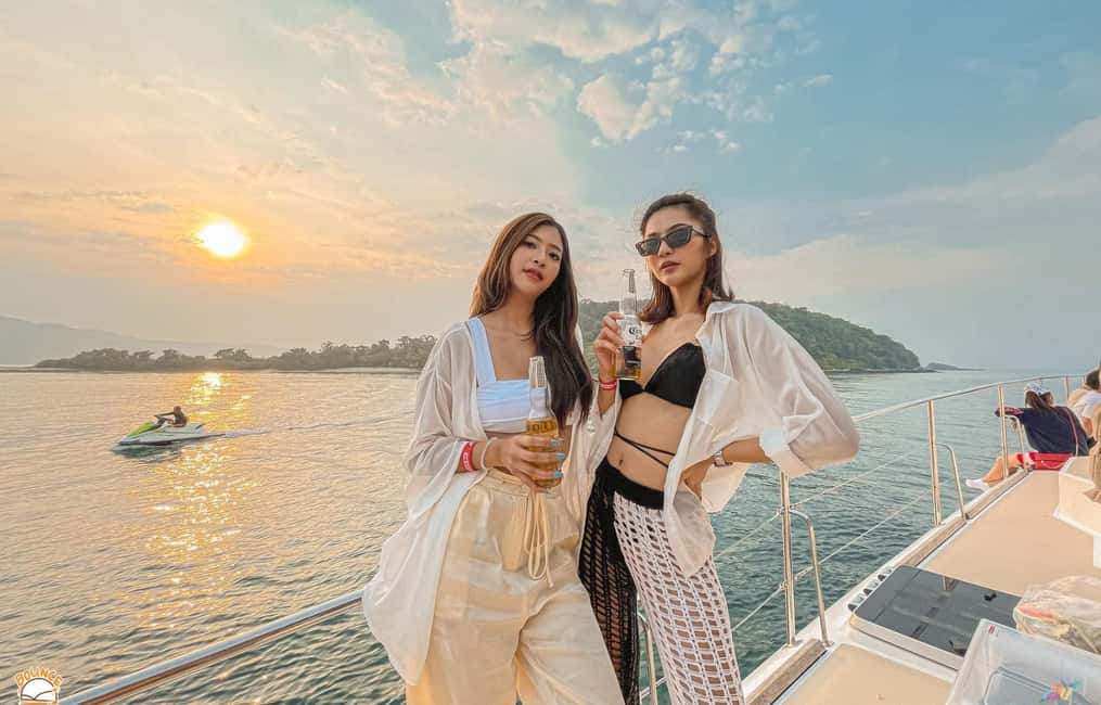 image n.15 of Pattaya: 3 Islands Day Tour on Catamaran with Buffet Lunch activity in Chonburi Province, uploaded by supplier