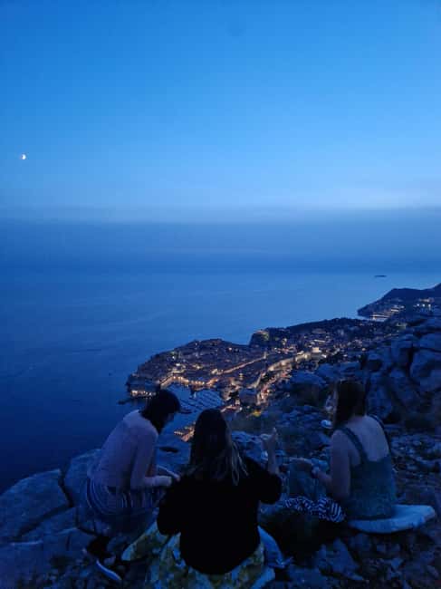 Image N°10 de Dubrovnik : Dégustation de vin au coucher du soleil à Panorama Point activité à Dubrovnik, publiée par le prestataire