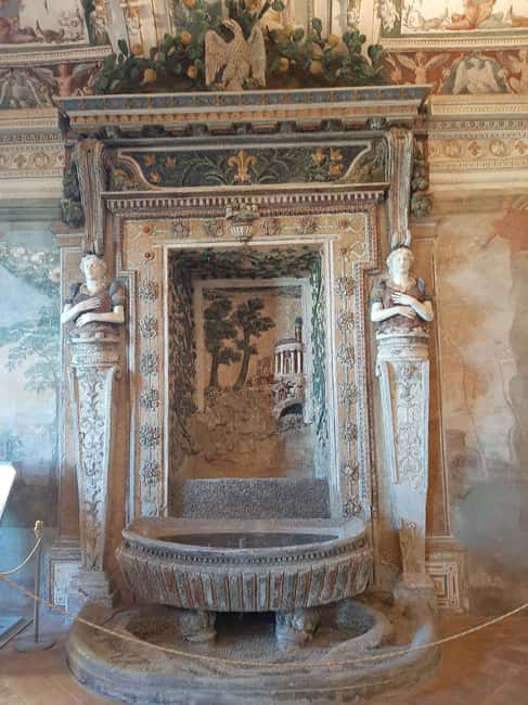 Immagine nº 25 di Da Roma: tour guidato di un giorno ai Giardini di Tivoli e alla Villa Adriana attività a Tivoli, Lazio, caricata dal fornitore
