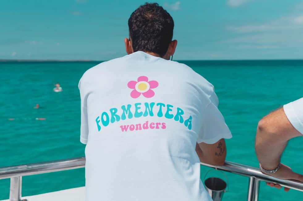 Image N°44 de Ibiza : croisière à Formentera avec paella, open bar et sports nautiques activité à Ibiza (ville), publiée par le prestataire