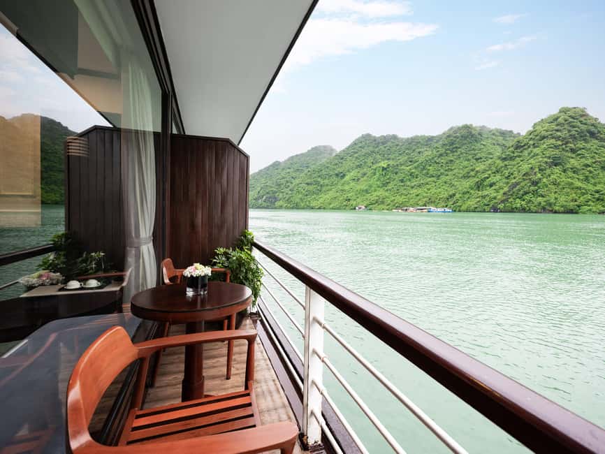 image n.28 of From Hanoi: 2-Day Cruise Trip with Private Balcony & Bathtub activity in Ha Long, uploaded by supplier
