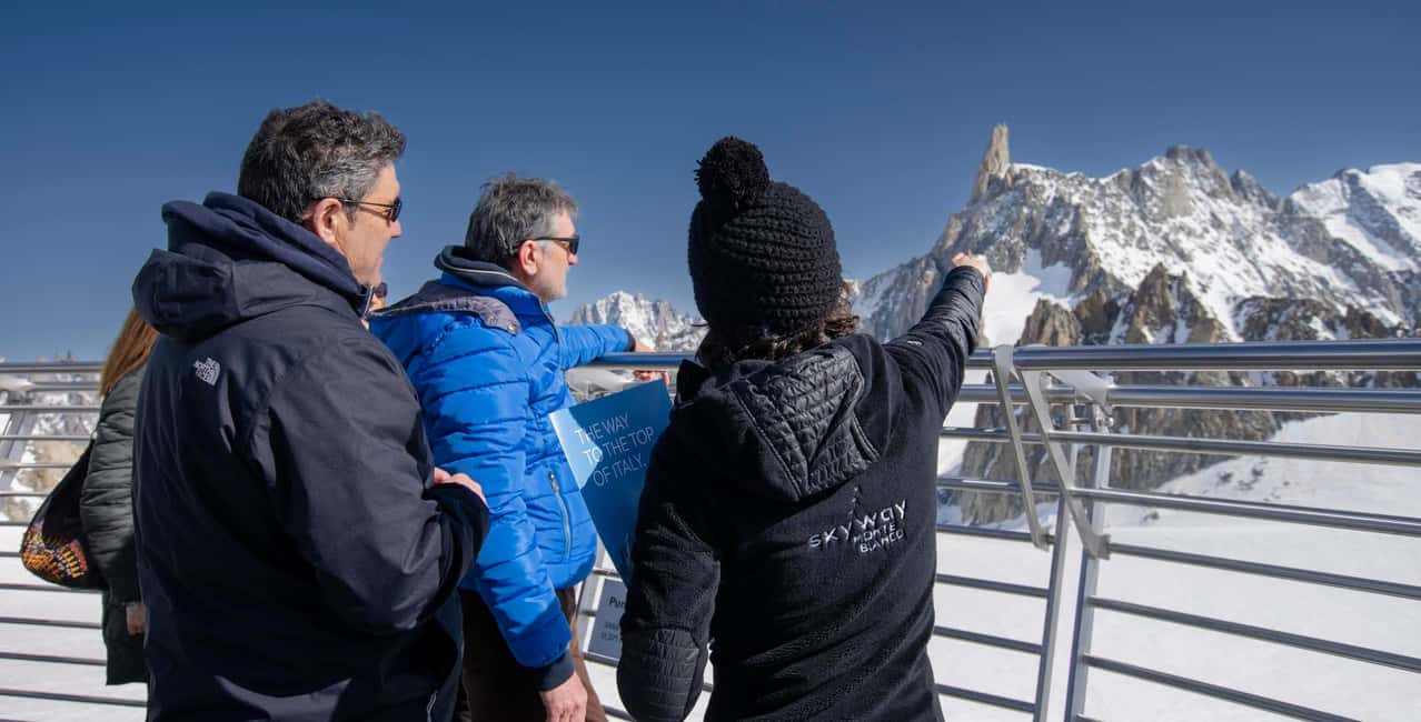 image n.3 of Courmayeur: Skyway Monte Bianco Cable Car Return Ticket activity in Entrèves, Italy, uploaded by supplier