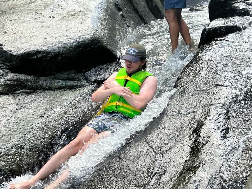 Obraz nr 19 z atrakcji Las deszczowy El Yunque; zjeżdżalnie wodne, plaża, posiłek i wycieczka po sklepach w Río Grande, Portoryko, przesłany przez organizatora