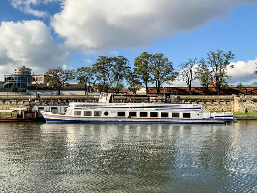 image n.2 of Krakow: Sightseeing Cruise by Vistula River activity in Krakow, uploaded by supplier