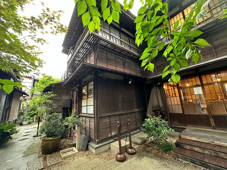 image n.3 of Tokyo : Stroll in the Old traditional town~Yanaka & Nezu activity in Tokyo, uploaded by supplier