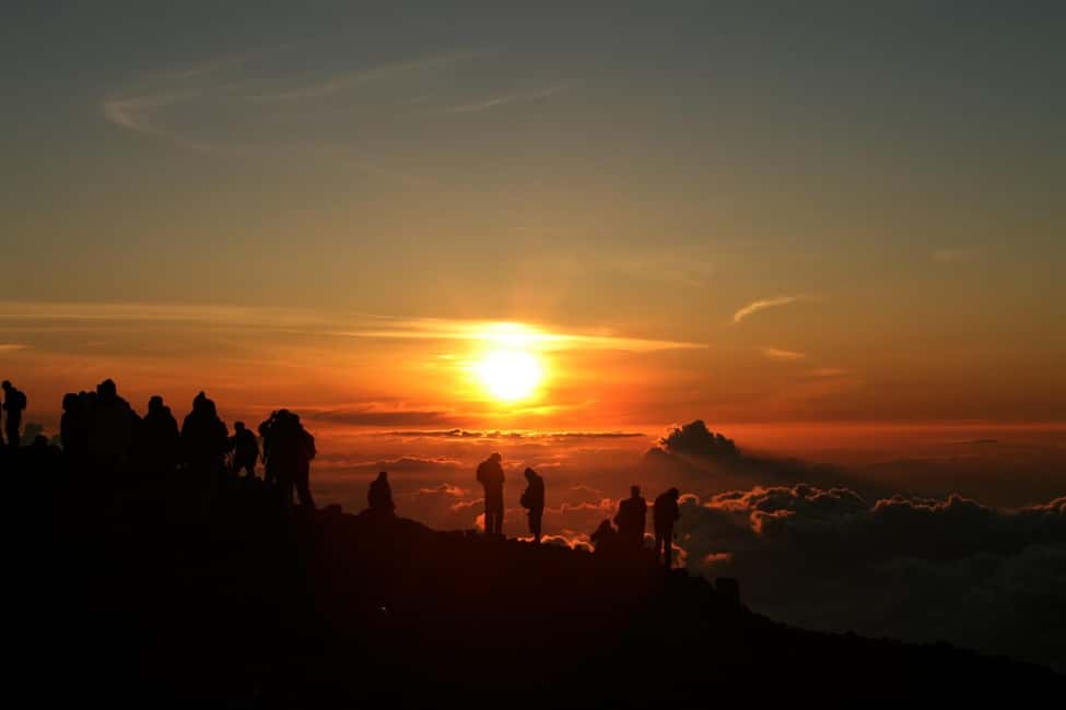image n.13 of Mt. Fuji: 2-Day Climb with Hut Stay, Meals, and Hot Springs activity in Fujinomiya, uploaded by supplier